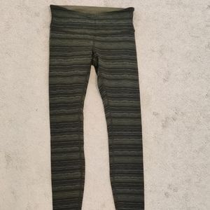 Green Lululemon leggings